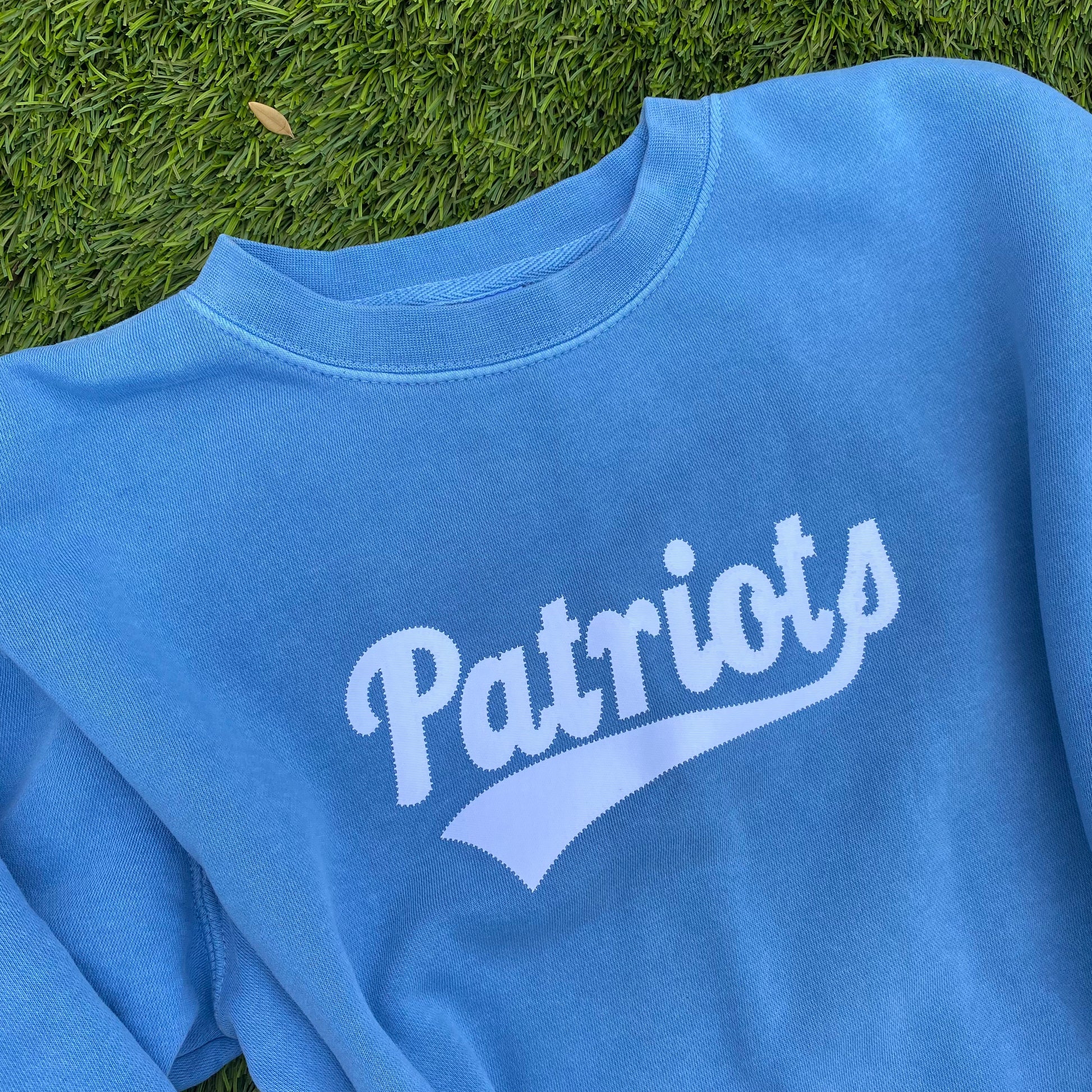 Vintage patriots sweatshirt sales
